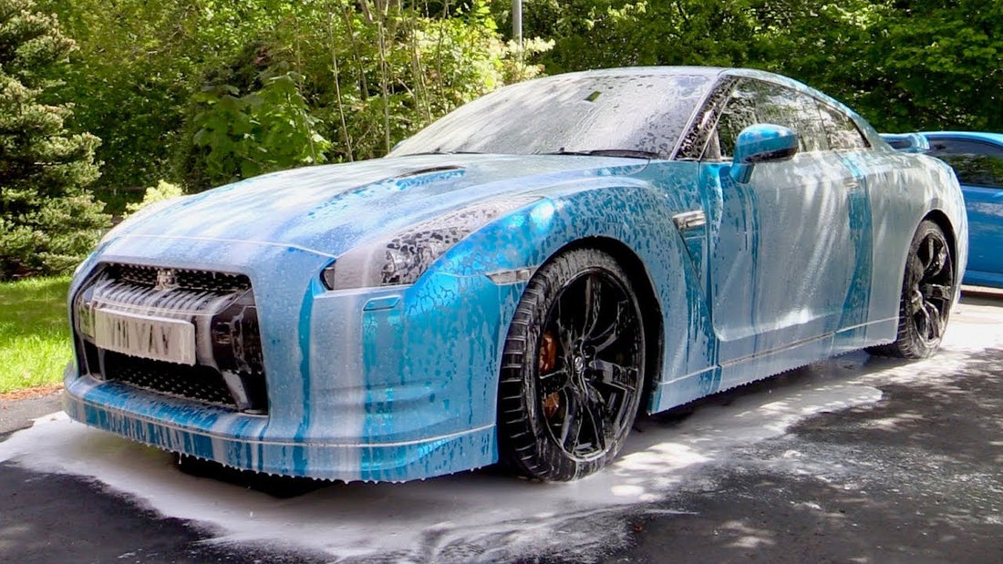 How to keep the surface of your car wrap clean without ruining the design?